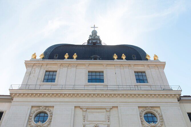 Historical and naughty tour of Lyon - Value for money: $23.05 for a guided, scripted evening