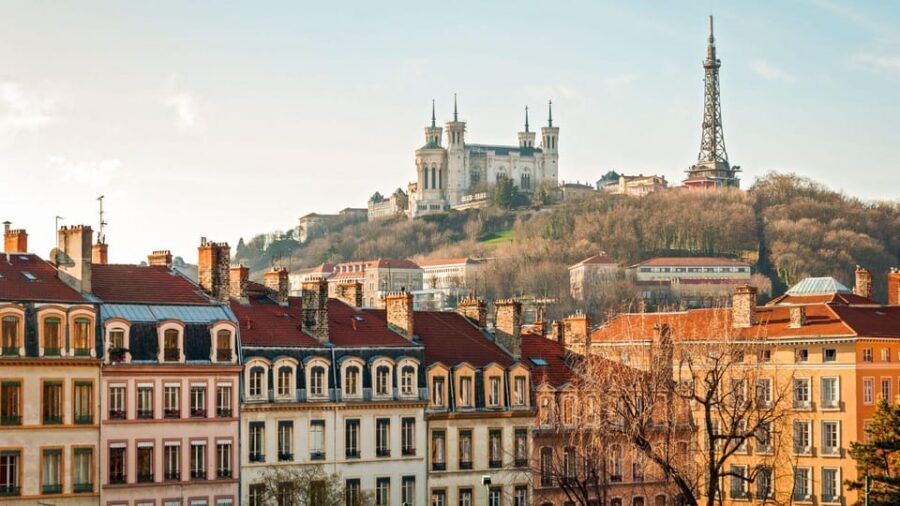 Lyon: Old Town Basilica Bellecour By E-Bike from Geneva - Bellecour Square and the Presqu’île: Flowers, Statues, and Easy Sight-Flow