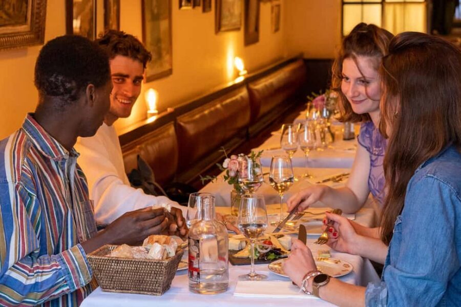 Lyon Sunset Food Tour: Full Meal of Lyon’s Best Bites - Starting at Place Saint-Jean: Why This Spot Works