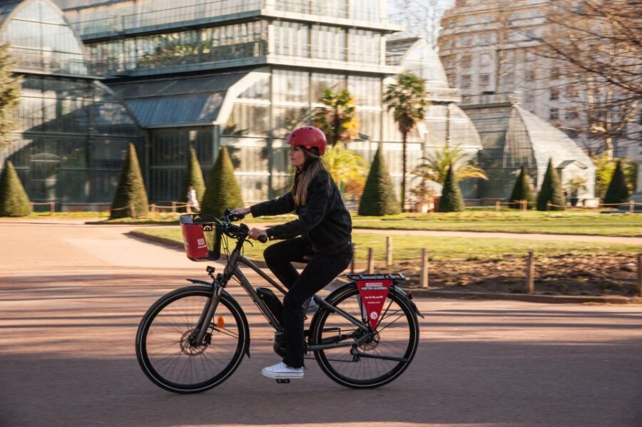Lyon: The Great ebike Tour - Crossing the Peninsula: Two Squares You’ll Actually Notice