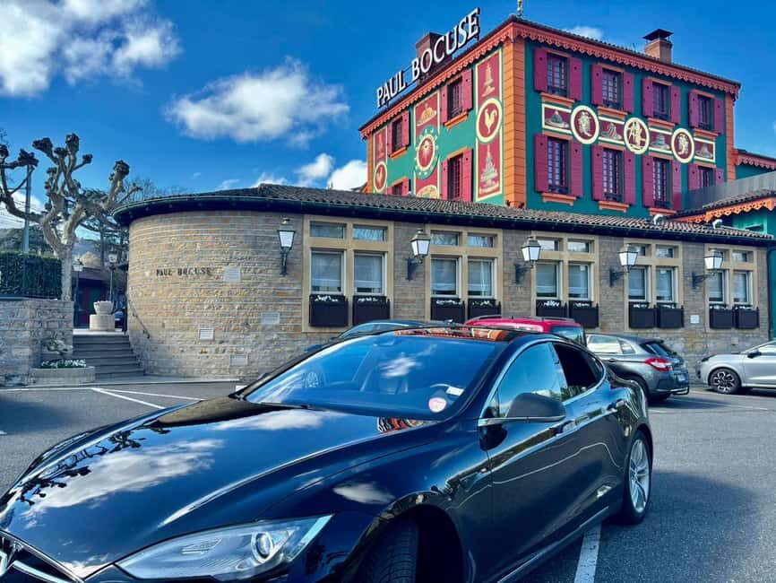 Lyon : Visit Lyon on a private half-day tour with a driver - Croix-Rousse and its traboules: street art plus secret passages