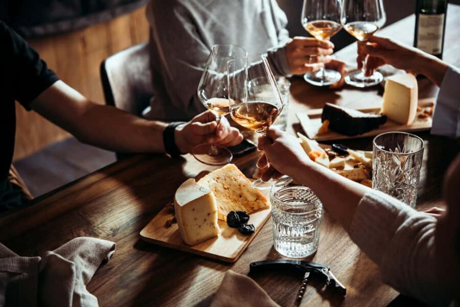 Lyon: Wine Tasting & Vinyl Record Experience - The 90-Minute Record-Shop Walk: Finding Your Sound in La Croix-Rousse