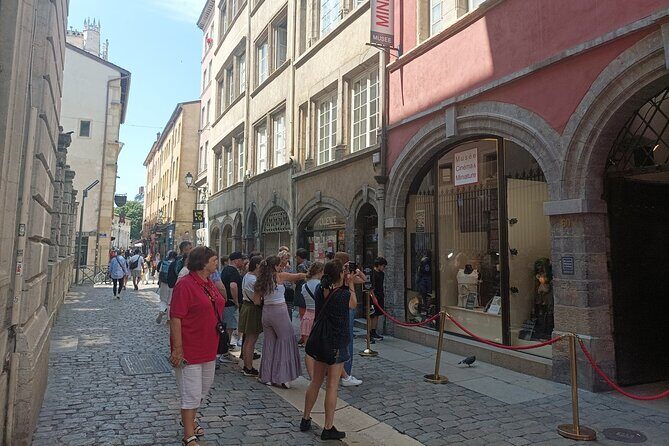 Private tour of old Lyon - 2 hours - Traboules du Vieux Lyon: secret passages in a short, memorable chunk
